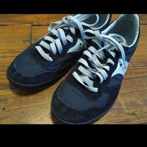 Saucony Bullet trainers